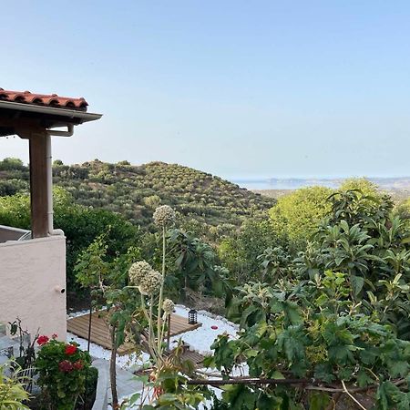 The Garden House, Sitia Apartman Kültér fotó