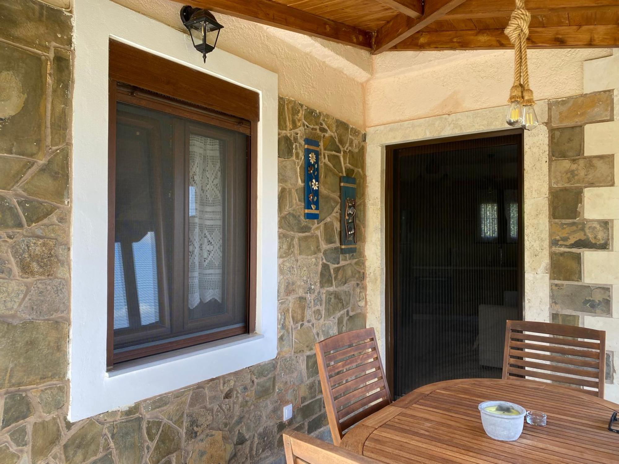 The Garden House, Sitia Apartman Kültér fotó